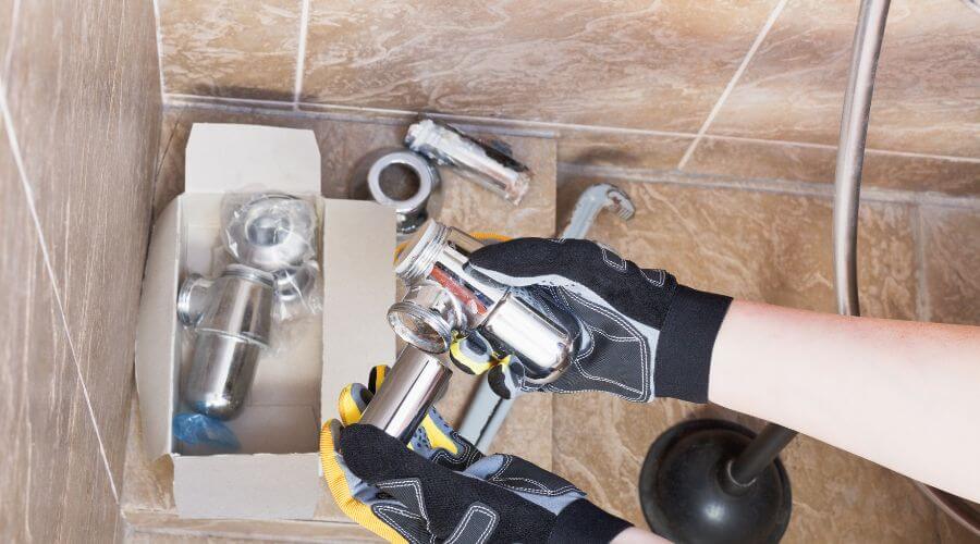 Professional gutter cleaning in Crozier, VA